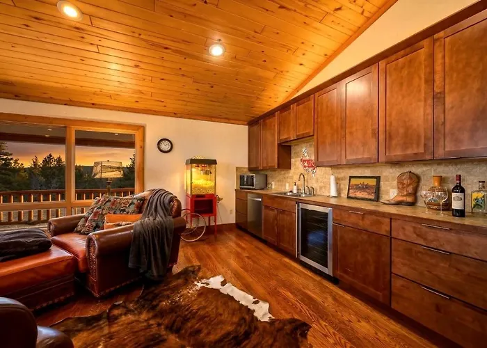 Spacious Retreat With Stone Fireplace & Pond Views In Banner, Wyoming *
