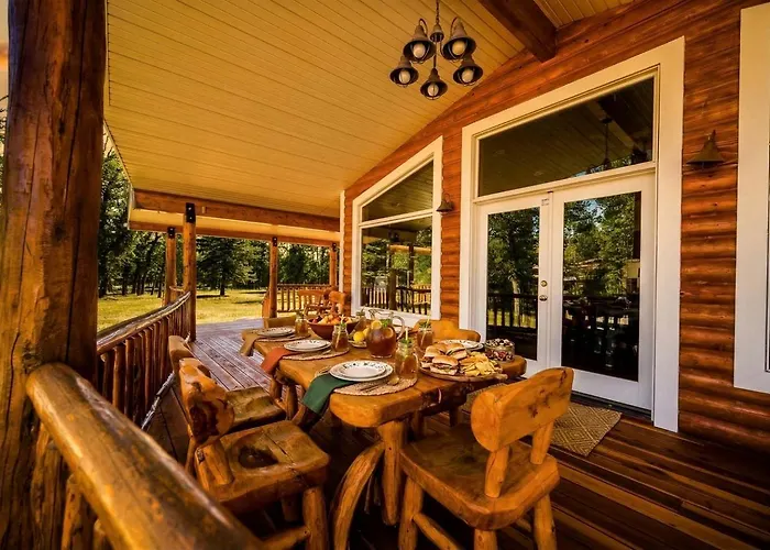 Holiday home Spacious Retreat With Stone Fireplace & Pond Views In Banner, Wyoming Banner